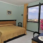 Sporting Club מלון אלגהרו