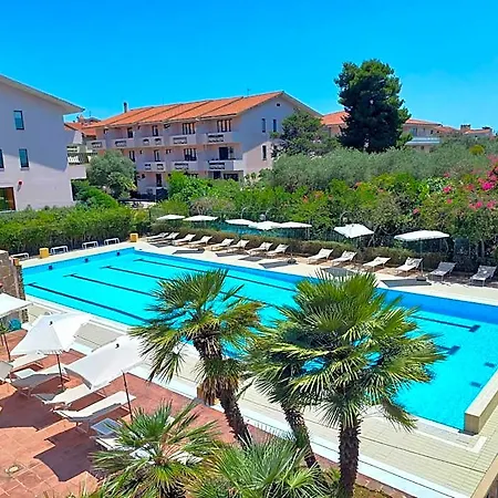 Hotel Sporting Club 4*